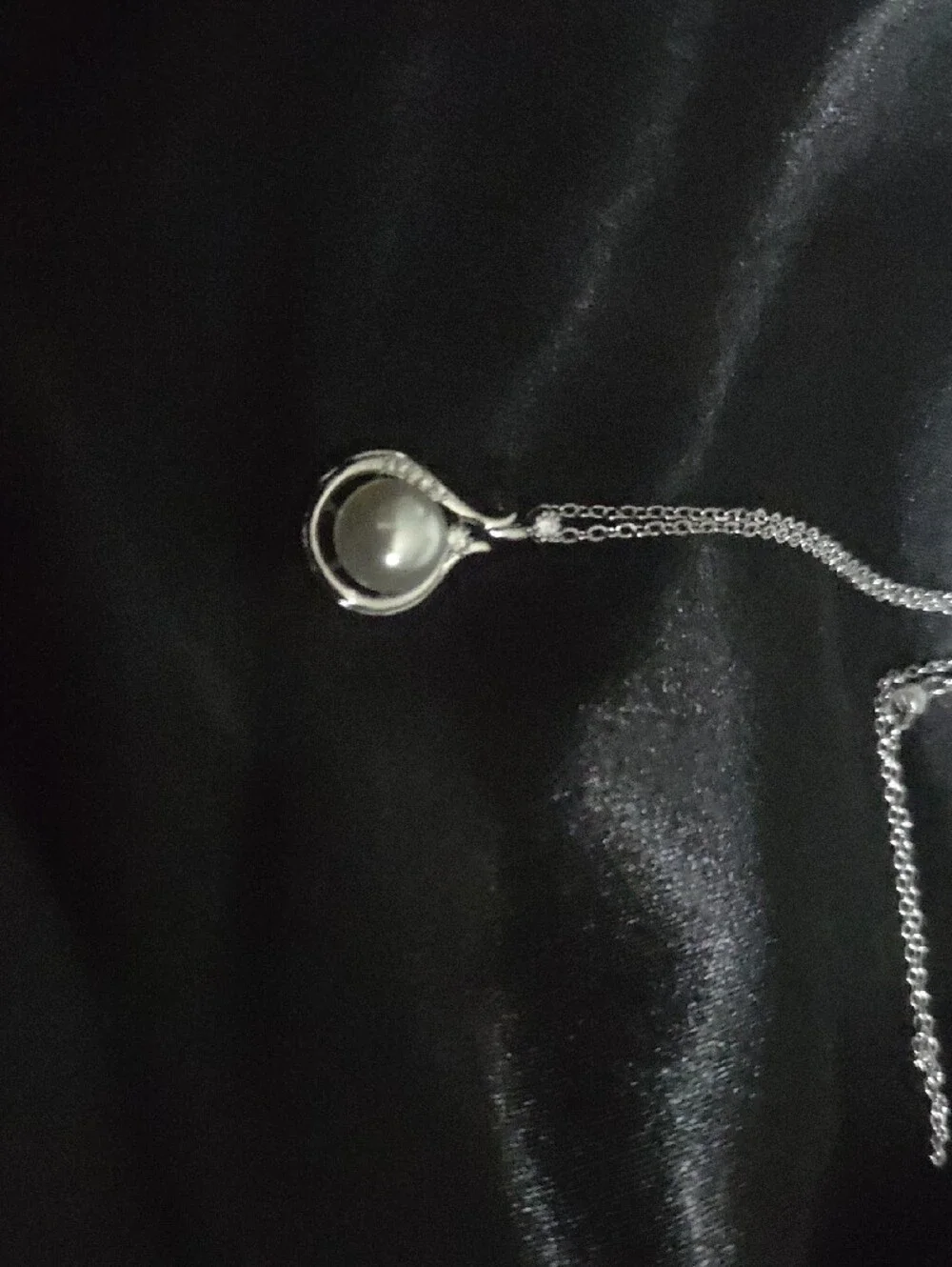 Elegant Silver Pearl Drop Necklace - White Pearl Pendant